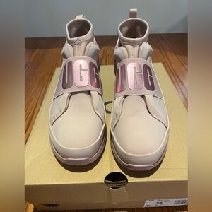 NIB UGG Pink Crystal Metallic Neutra Sneakers, Size 7.5